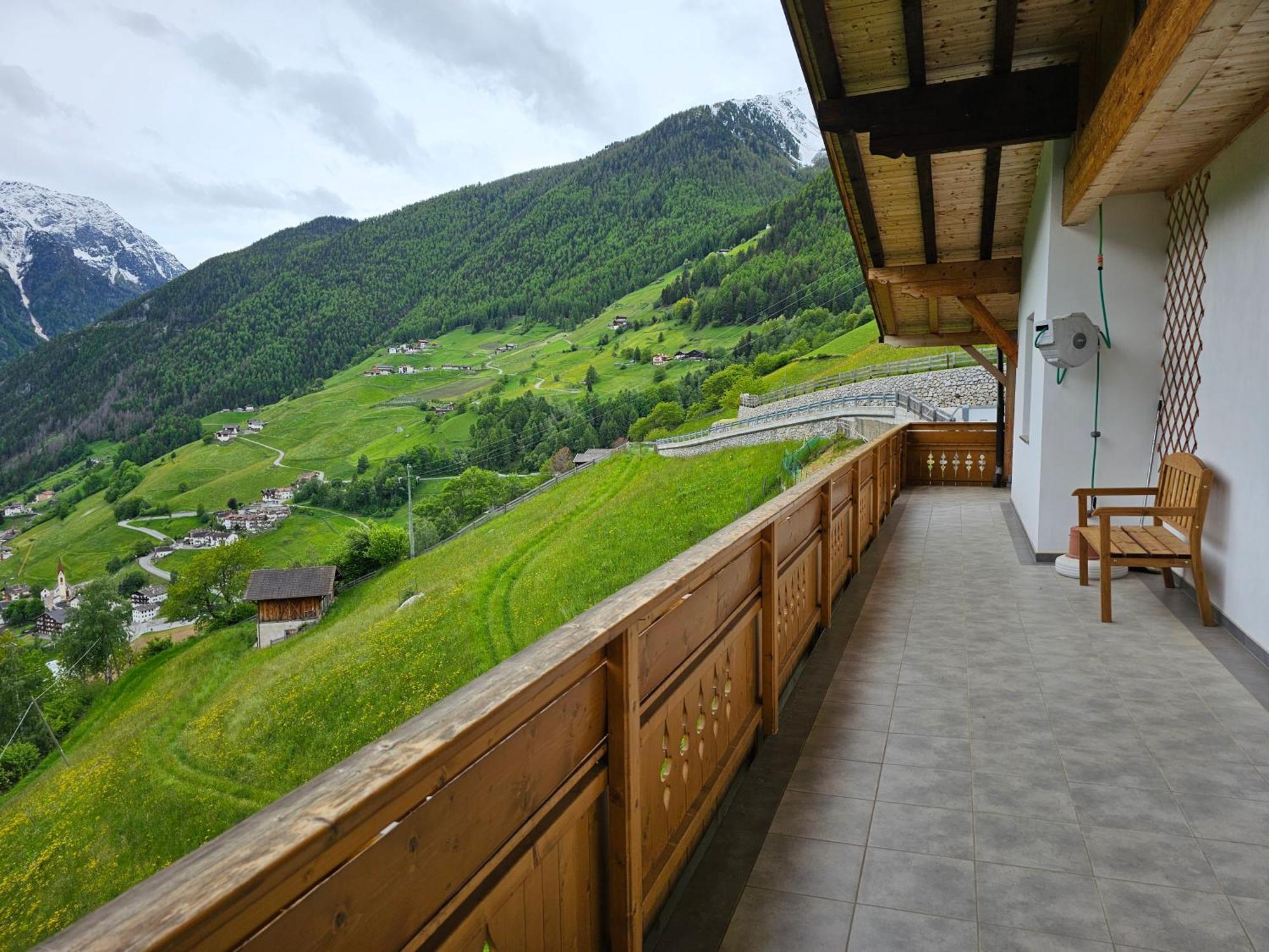 מרטלו Alpenblick Lodge Tscholl מראה חיצוני תמונה