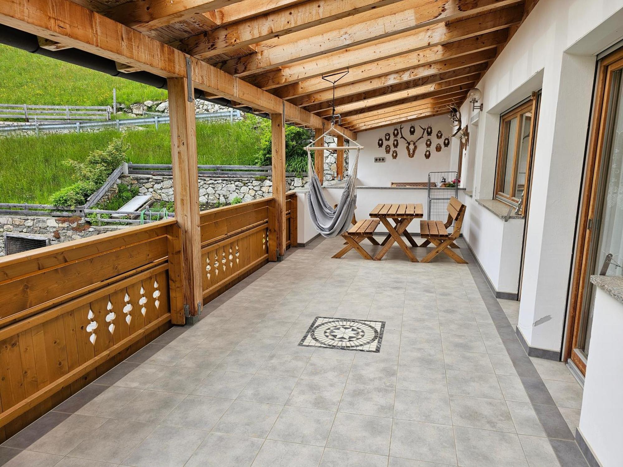 מרטלו Alpenblick Lodge Tscholl מראה חיצוני תמונה