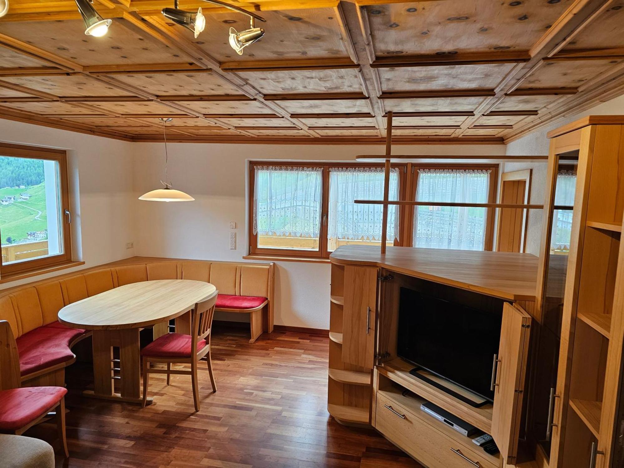 מרטלו Alpenblick Lodge Tscholl מראה חיצוני תמונה