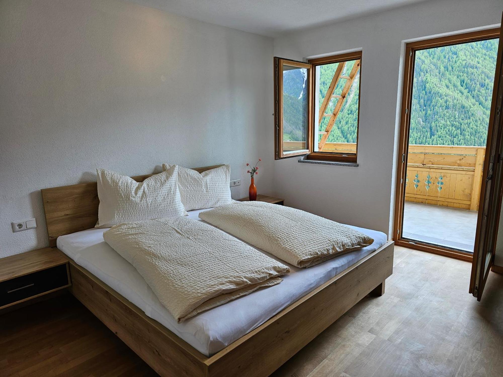 מרטלו Alpenblick Lodge Tscholl מראה חיצוני תמונה